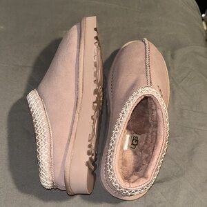 Ugg slippers